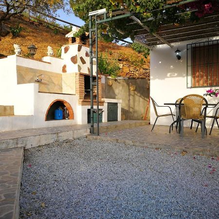 Casa Lola Villa Sayalonga Exterior photo
